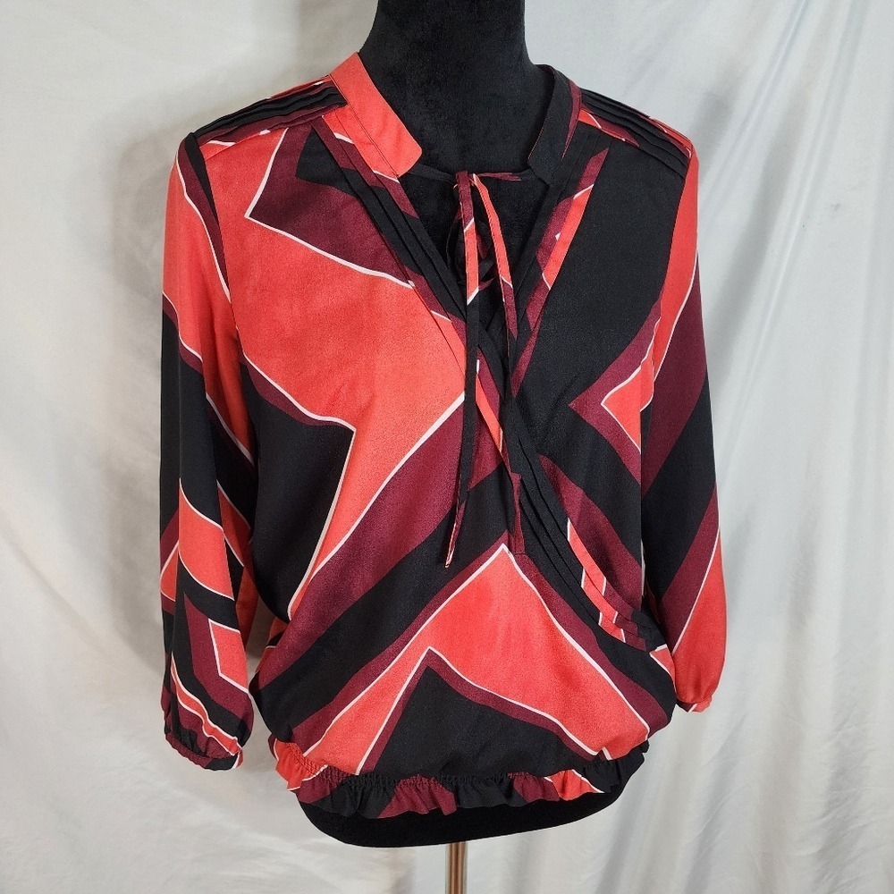 NEW YORK & COMPANY Size Small Red & Black‎ Pleated Surplice Blouson Blouse